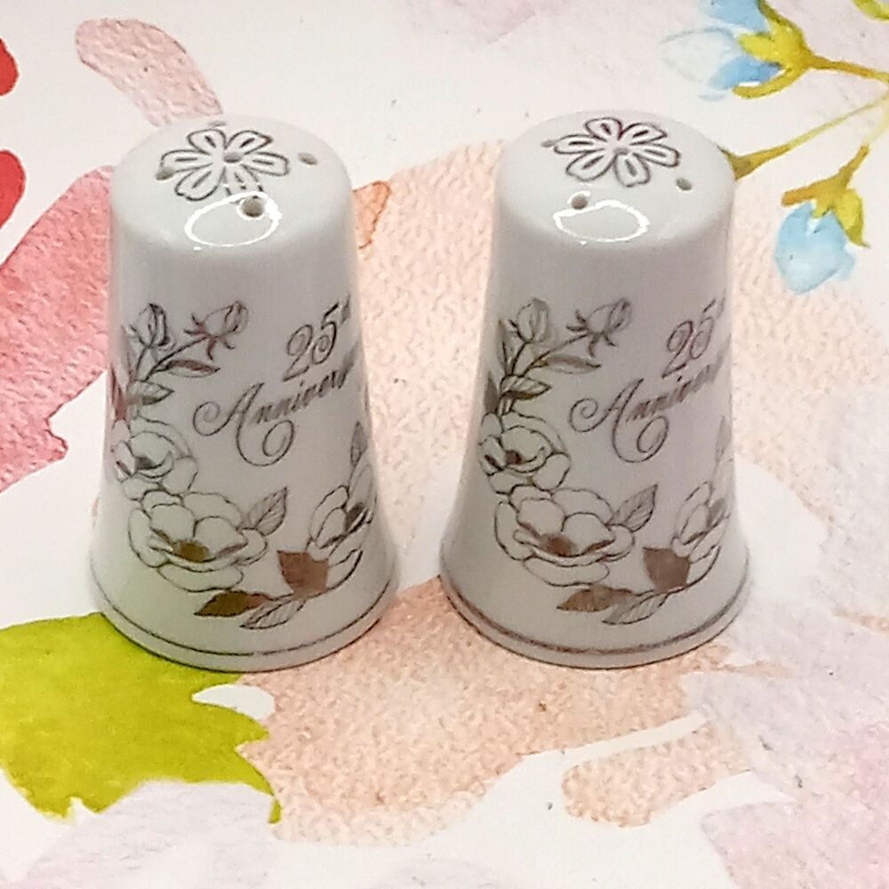 George Good Vtg 25th Happy Anniversary Salt & Pepper Roses Shakers White 2.5"